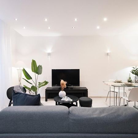 Апартаменты Easylife - Splendido Bilocale San Babila Duomo Милан Экстерьер фото